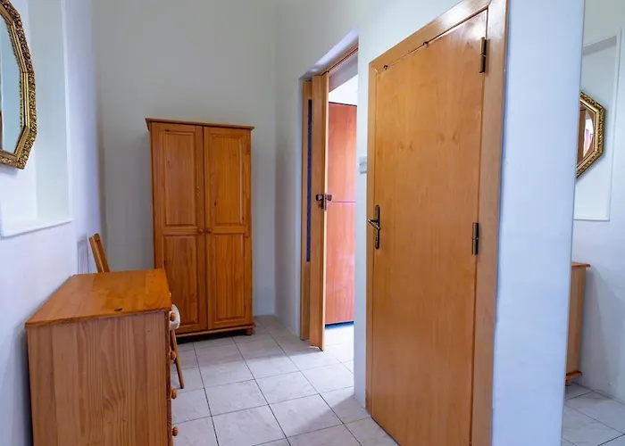 Сasa de vacaciones Charles Home, Cozy, Prime Spot, Near Seafront