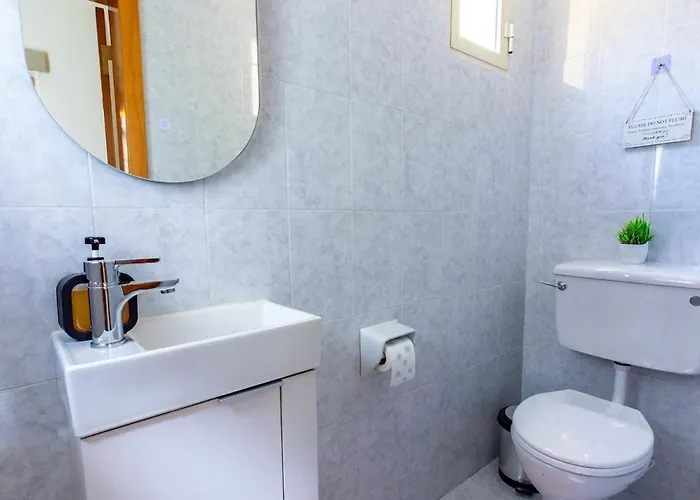 Сasa de vacaciones Charles Home, Cozy, Prime Spot, Near Seafront *