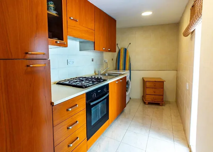 Charles Home, Cozy, Prime Spot, Near Seafront Sliema